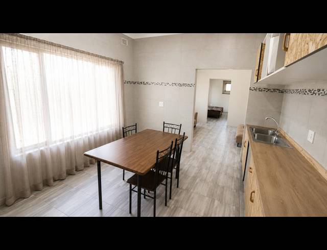 4 BEDROOM HOUSE FOR SALE IN HAYFIELDS